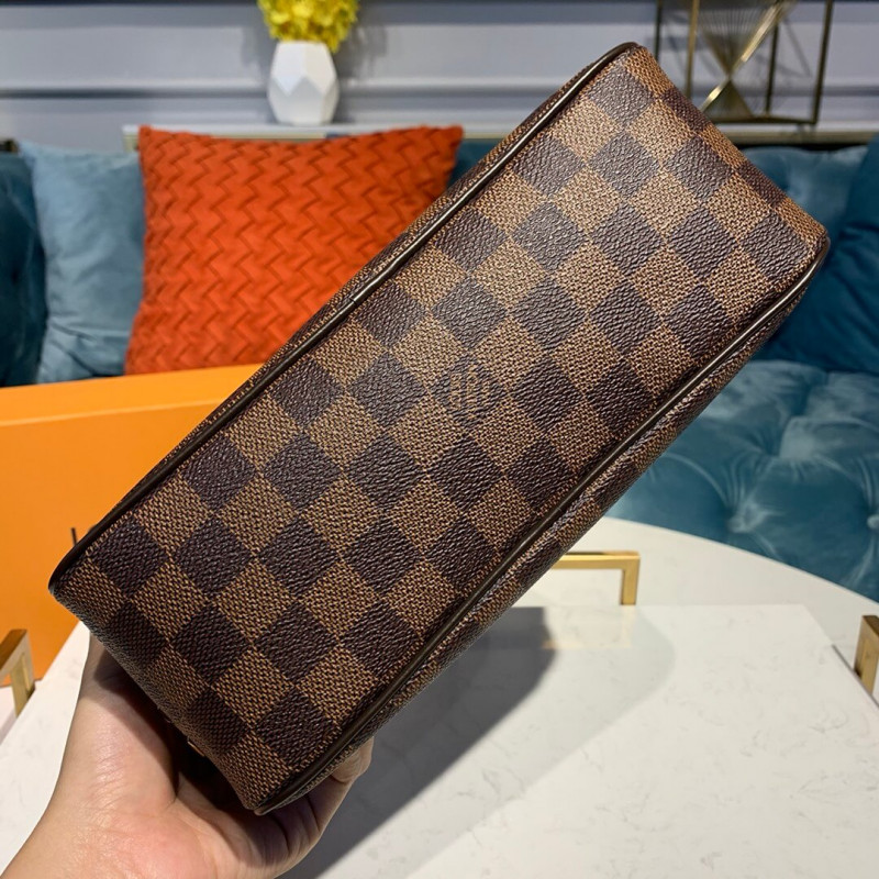 Replica Louis Vuitton Damier Ebene Canvas Toiletry Bag 25 N47624 - Image 6