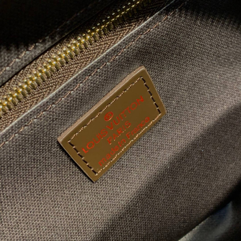 Replica Louis Vuitton Damier Ebene Canvas Toiletry Bag 25 N47624 - Image 9