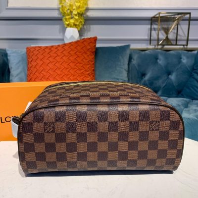 Alternative view of Replica Louis Vuitton Damier Ebene King Size Toiletry Bag N47527