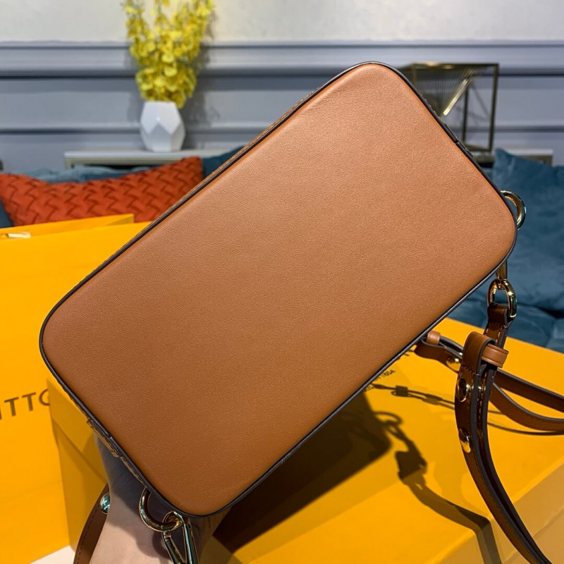 Replica Louis Vuitton Dauphine Backpack M44827 - Image 9