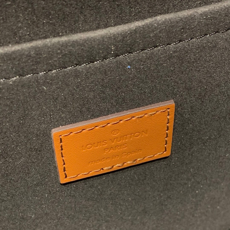 Replica Louis Vuitton Dauphine Backpack M44827 - Image 10