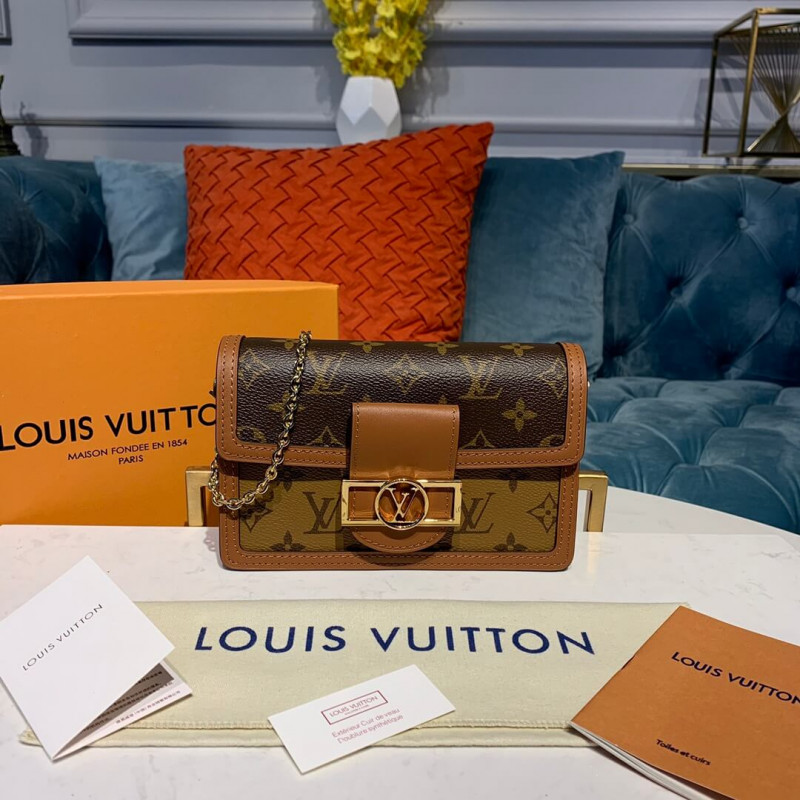 Replica Louis Vuitton Dauphine Chain Wallet M68746 - Image 2