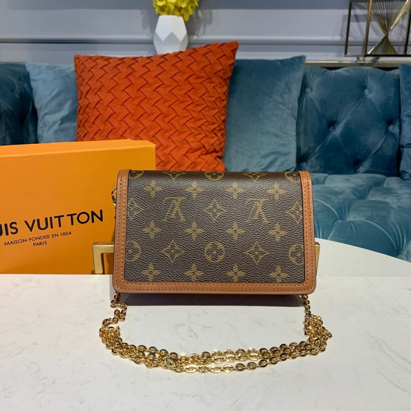 Replica Louis Vuitton Dauphine Chain Wallet M68746 - Image 5
