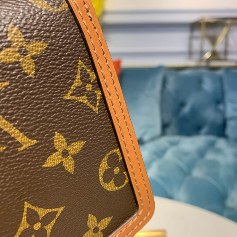 Replica Louis Vuitton Dauphine Chain Wallet M68746 - Image 8