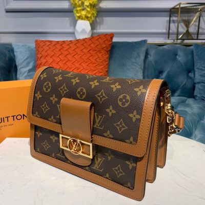 Alternative view of Replica Louis Vuitton Dauphine Mm M44392