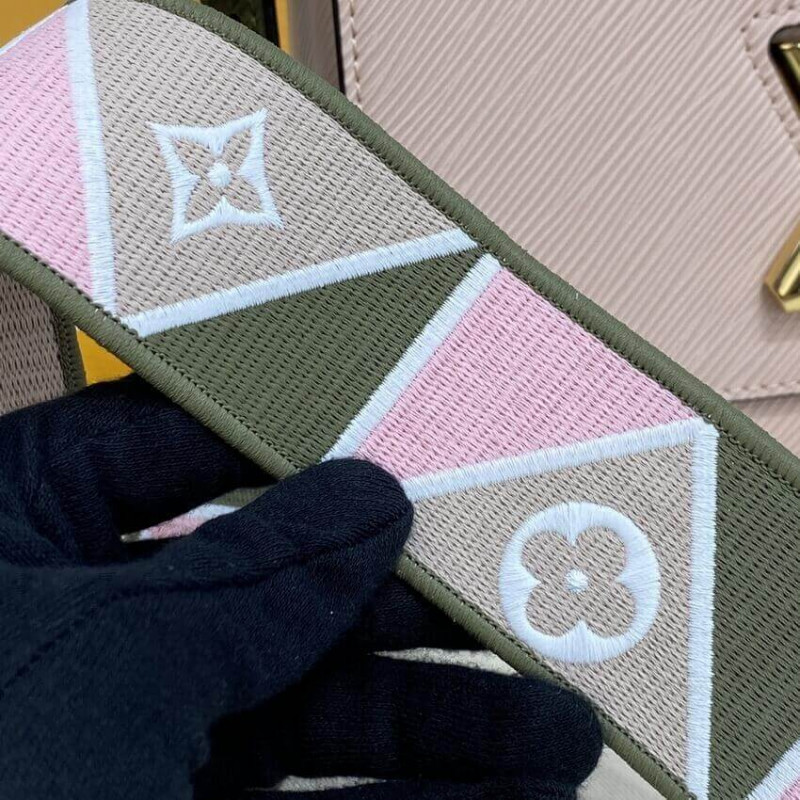 Replica Louis Vuitton Epi Leather Twist Mm M59028 Pink - Image 11