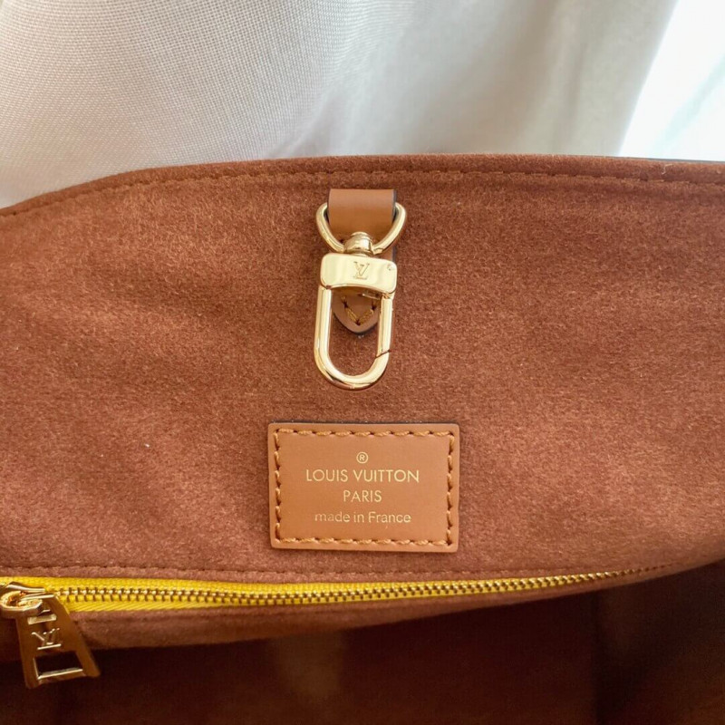 Replica Louis Vuitton Fold Tote Pm M45388 M45389 - Image 11