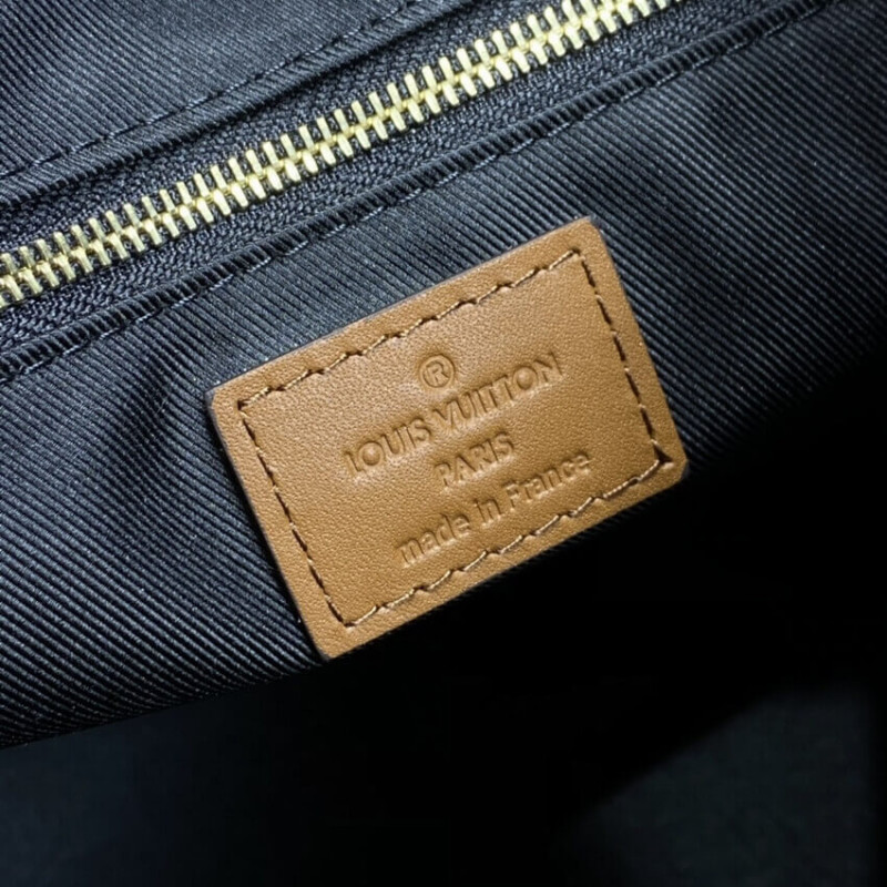 Replica Louis Vuitton Hobo Dauphine Mm M45195 - Image 16