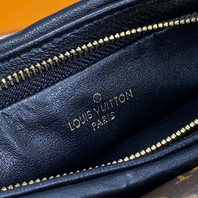 Replica Louis Vuitton Lv3 Pouch M45412 - Image 19