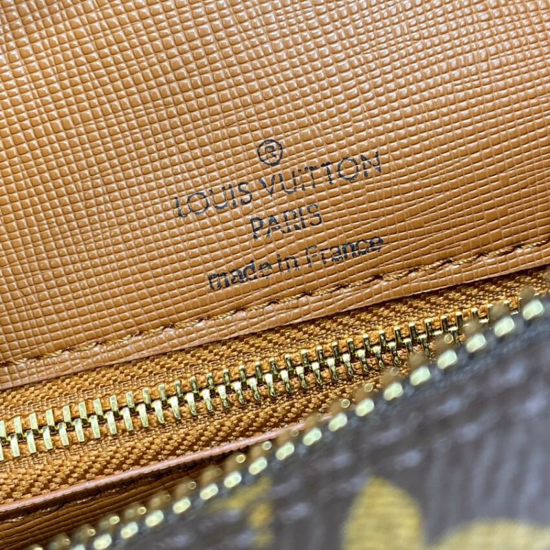 Replica Louis Vuitton Monogram Boulogne 35 Shoulder Bag M51260 - Image 18
