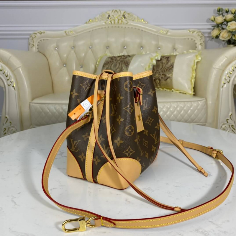 Replica Louis Vuitton Monogram Canvas Bucket Bag M45550 - Image 2