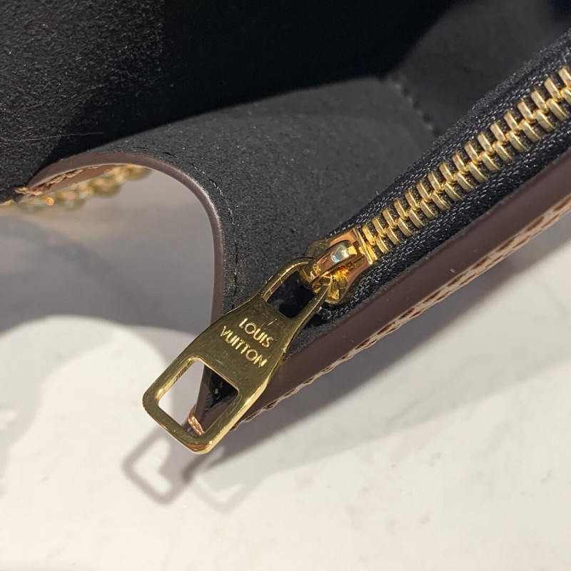 Replica Louis Vuitton Monogram Canvas Dauphine Chain Wallet M68746 - Image 9