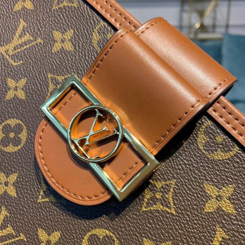 Replica Louis Vuitton Monogram Canvas Dauphine Clutch M44178 - Image 5