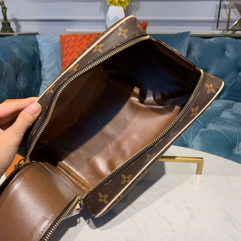 Replica Louis Vuitton Monogram Canvas King Size Toiletry Bag M47528 - Image 10