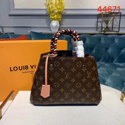 Alternative view of Replica Louis Vuitton Monogram Canvas Montaigne Bb M44671