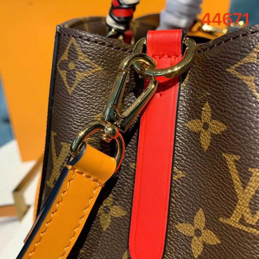 Replica Louis Vuitton Monogram Canvas Montaigne Bb M44671 - Image 8