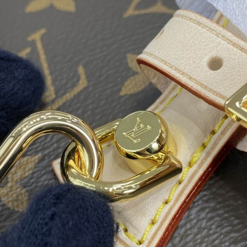 Replica Louis Vuitton Monogram Canvas Nice Cosmetic M47280 - Image 12