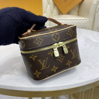 Alternative view of Replica Louis Vuitton Monogram Canvas Nice Mano Toiletry Pouch M44936