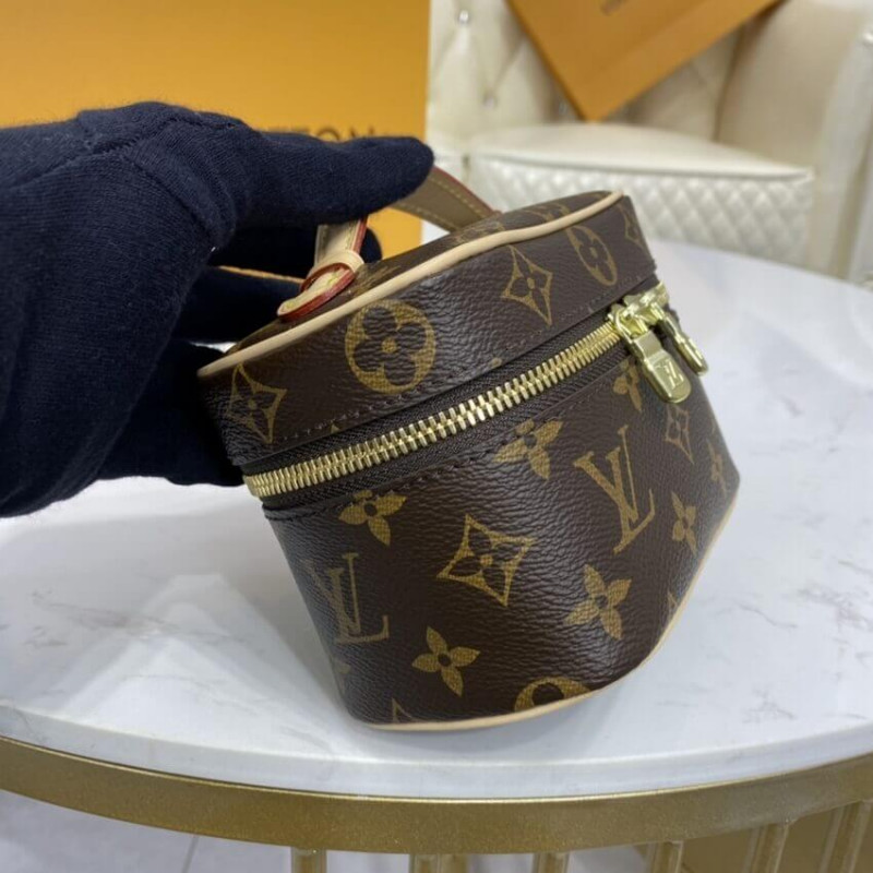 Replica Louis Vuitton Monogram Canvas Nice Mano Toiletry Pouch M44936 - Image 3