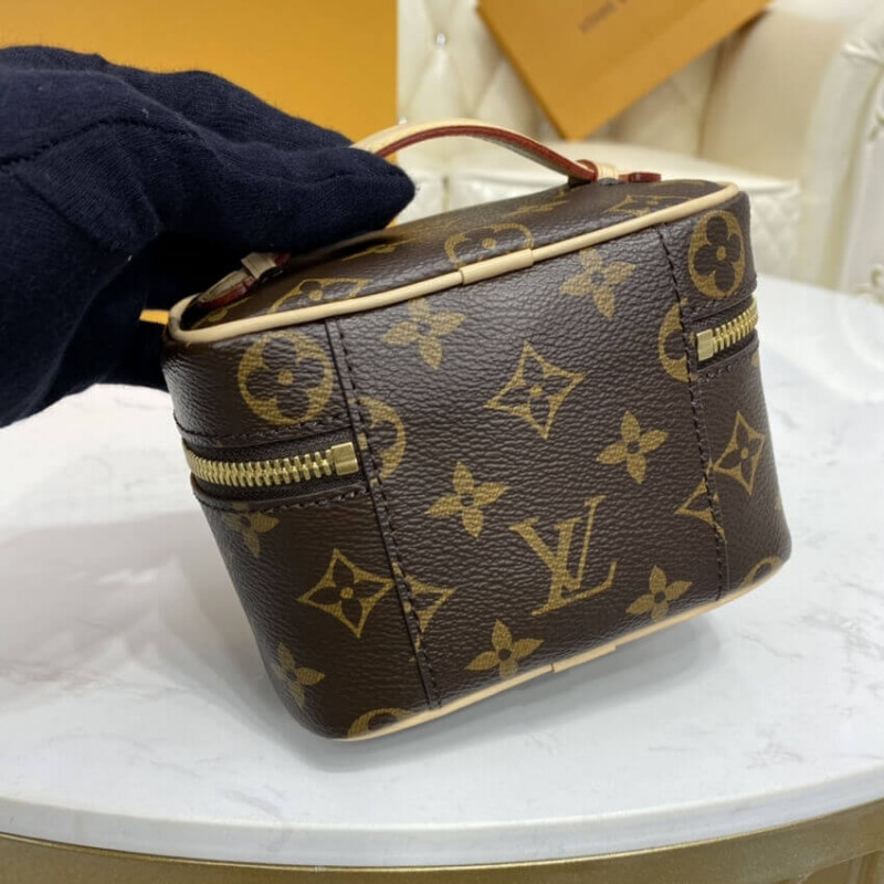 Replica Louis Vuitton Monogram Canvas Nice Mano Toiletry Pouch M44936 - Image 4