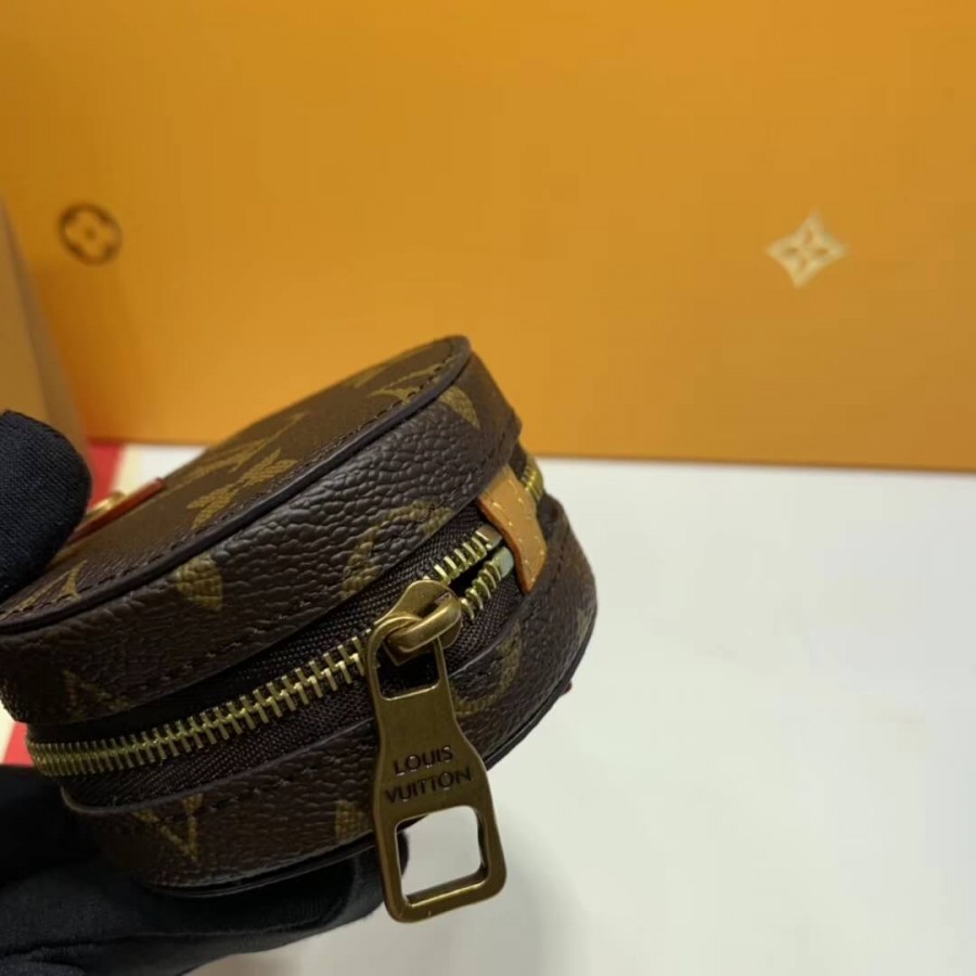 Replica Louis Vuitton Monogram Canvas Round Case M68524 - Image 5