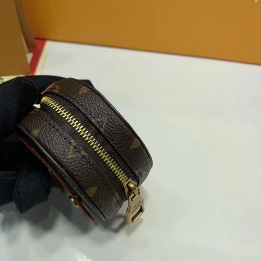 Replica Louis Vuitton Monogram Canvas Round Case M68524 - Image 6
