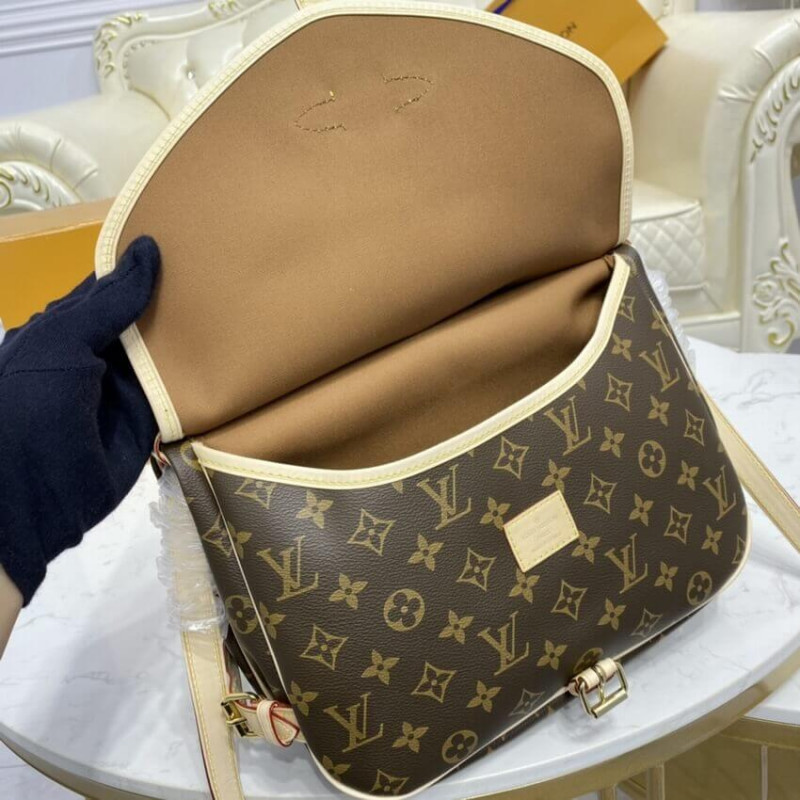 Replica Louis Vuitton Monogram Canvas Saumur Mm M40710 - Image 14