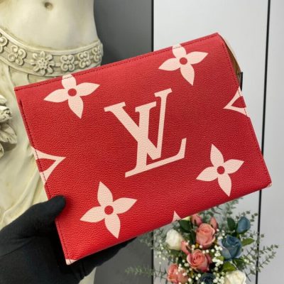 Alternative view of Replica Louis Vuitton Monogram Geant Canvas Toilet Pouch Xl M67692
