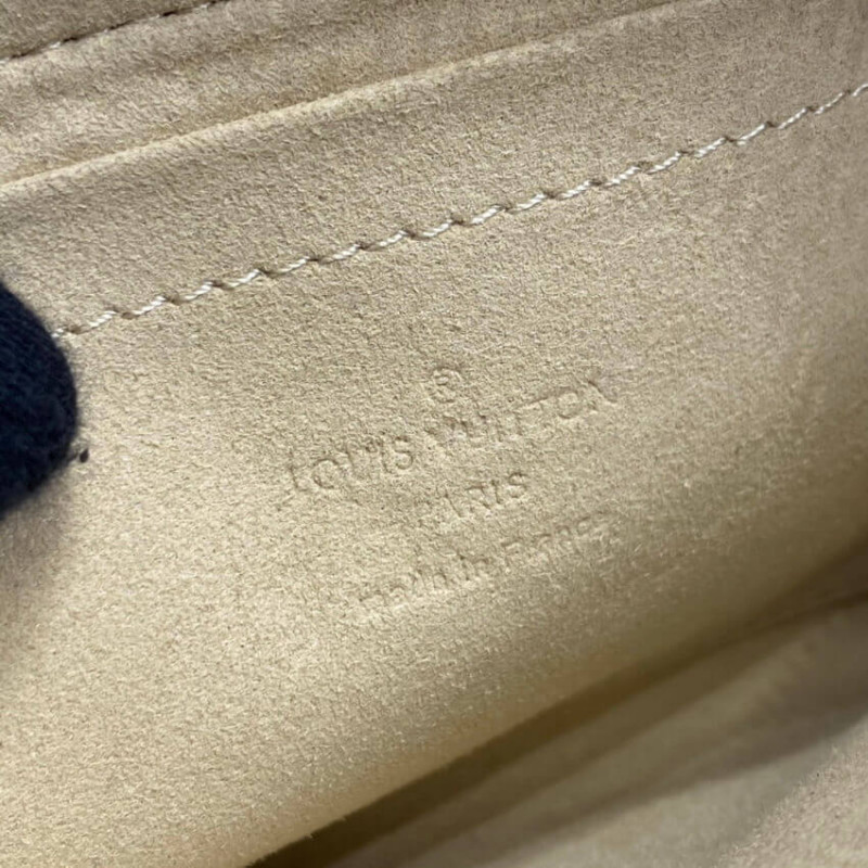 Replica Louis Vuitton Monogram Pochette Milla Mm M60094 - Image 17