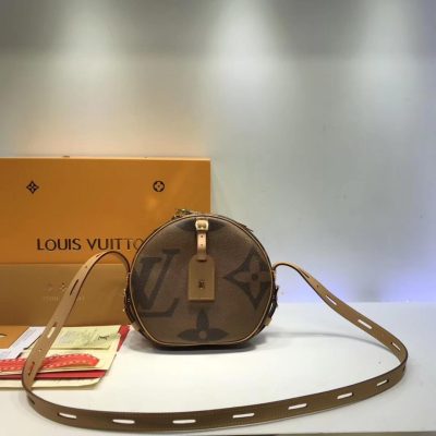 Alternative view of Replica Louis Vuitton Monogram Reverse Canvas Boite Chapeau Souple M44604