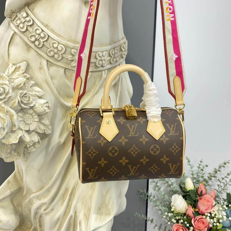 Replica Louis Vuitton Monogram Speedy Bandouliere 20 M45948 Fuchsia - Image 3