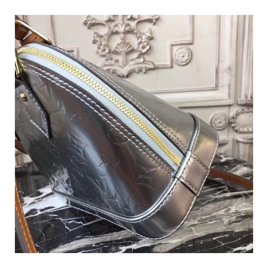 Replica Louis Vuitton Monogram Vernis Alma Bb M91606 - Image 8