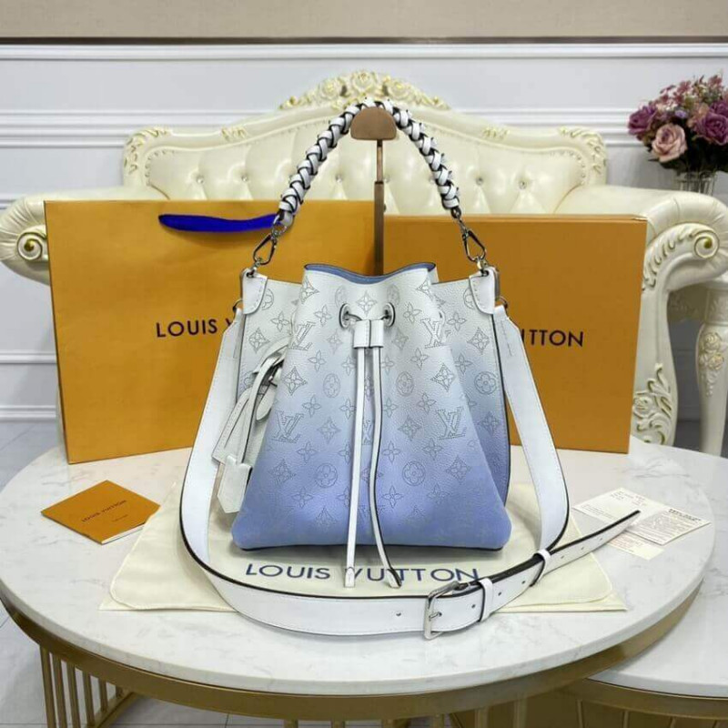 Replica Louis Vuitton Muria Bag Gradient Blue Mahina Leather M57853 - Image 3