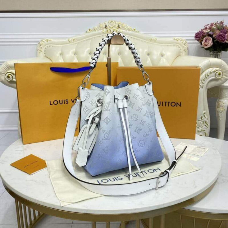 Replica Louis Vuitton Muria Bag Gradient Blue Mahina Leather M57853 - Image 4