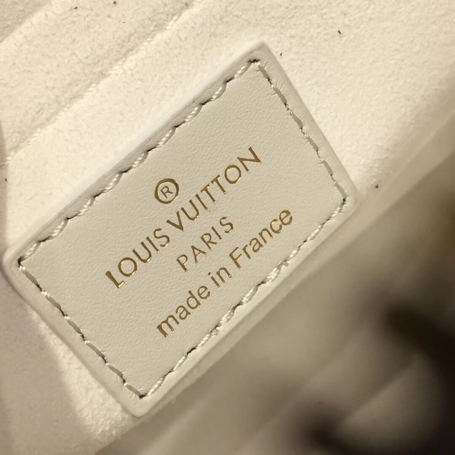 Replica Louis Vuitton New Wave Camera Bag M53682 - Image 9