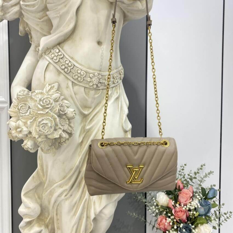 Replica Louis Vuitton New Wave Chain Bag M58550 Dark Taupe - Image 2