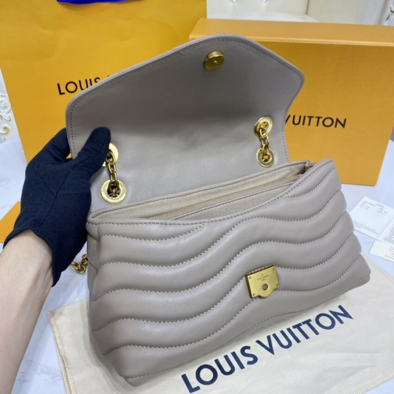 Replica Louis Vuitton New Wave Chain Bag M58550 Dark Taupe - Image 12