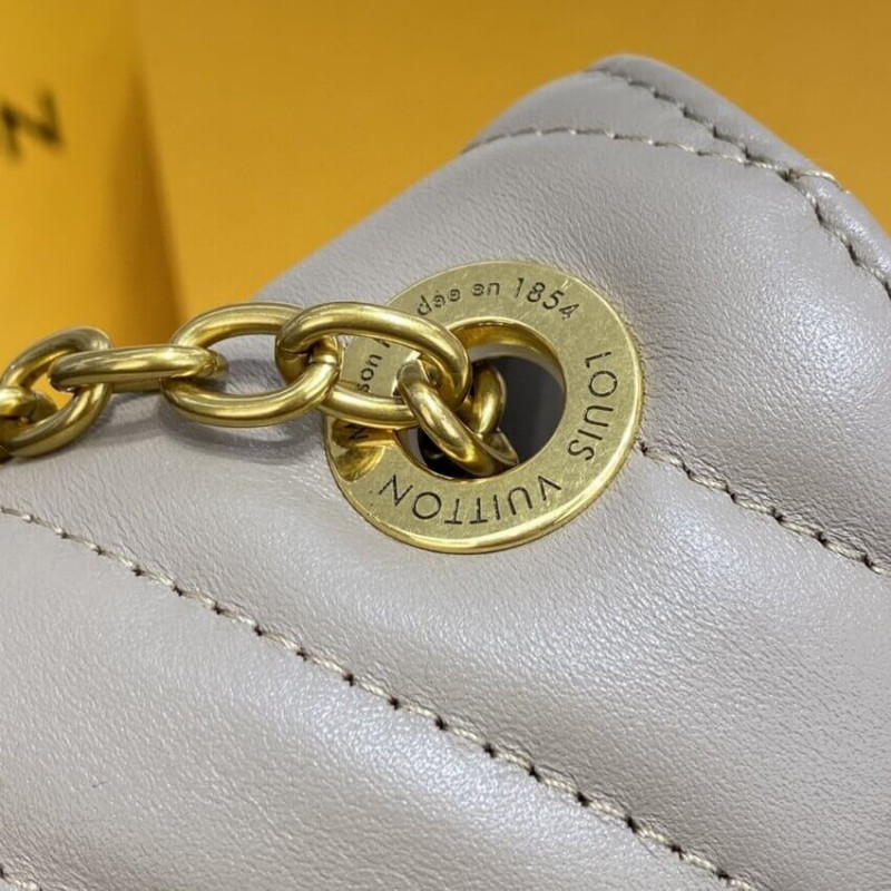 Replica Louis Vuitton New Wave Chain Bag M58550 Dark Taupe - Image 10