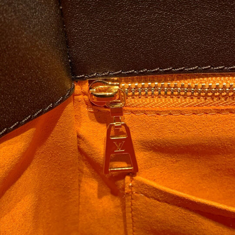 Replica Louis Vuitton On My Side Bag M53823 Black - Image 8
