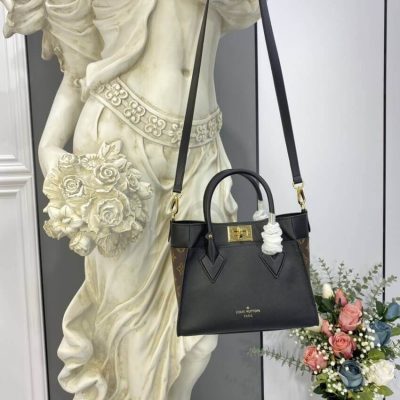 Alternative view of Replica Louis Vuitton On My Side Pm M57728