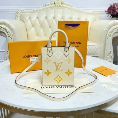 Alternative view of Replica Louis Vuitton Petit Sac Plat M80449