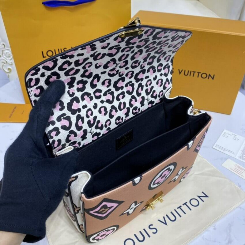 Replica Louis Vuitton Pochette Metis M45823 - Image 14