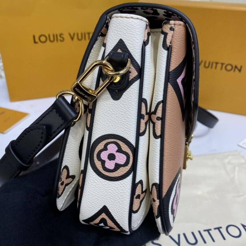 Replica Louis Vuitton Pochette Metis M45823 - Image 9