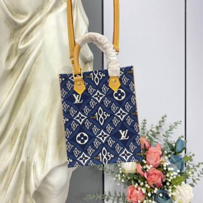 Alternative view of Replica Louis Vuitton Since 1854 Petit Sac Plat