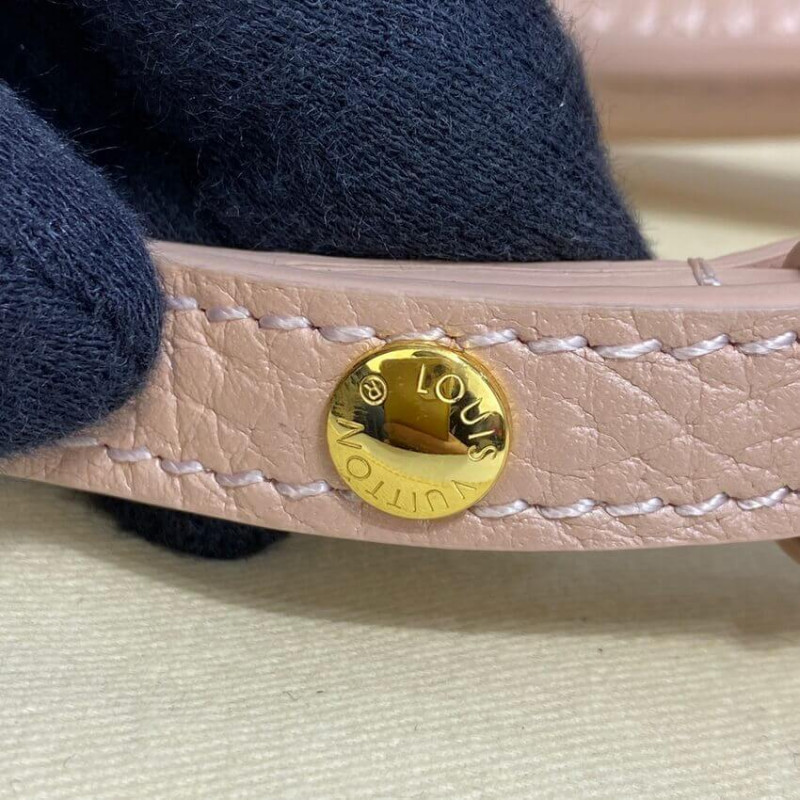 Replica Louis Vuitton Twist One Handle Mm M57090 Champagne Metallise - Image 9