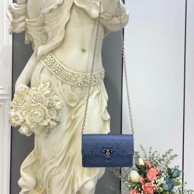 Alternative view of Replica Louis Vuitton Vavin Chain Wallet M59077 Navy Nacre
