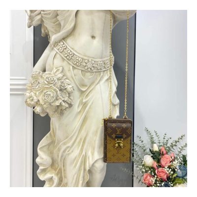 Alternative view of Replica Louis Vuitton Vertical Zippy Wallet Metis