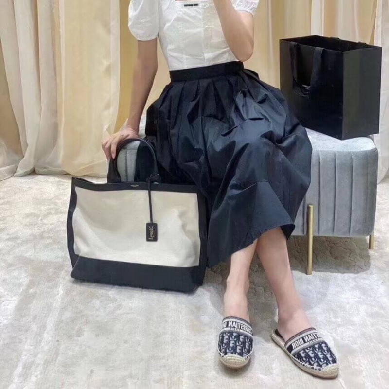 Replica Saint Laurent Shopping Tag En Cuir Et Toile 619757 - Image 4