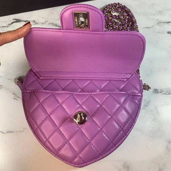 Replica Chanel Heart Zipped Arm Coin Purse 22S Purple/Black Ap2786 - Image 4