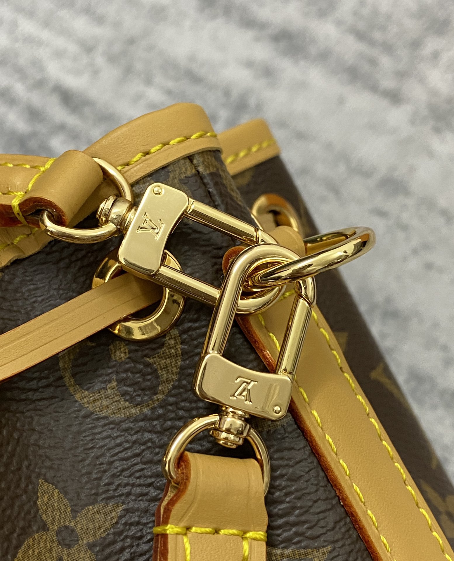 Replica Louis Vuitton Monogram Nano Noé M81266 - Image 3